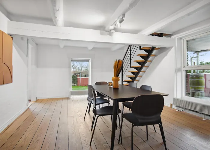 Come - Stilfuld Elegance For 4 Med Pejs Apartament *