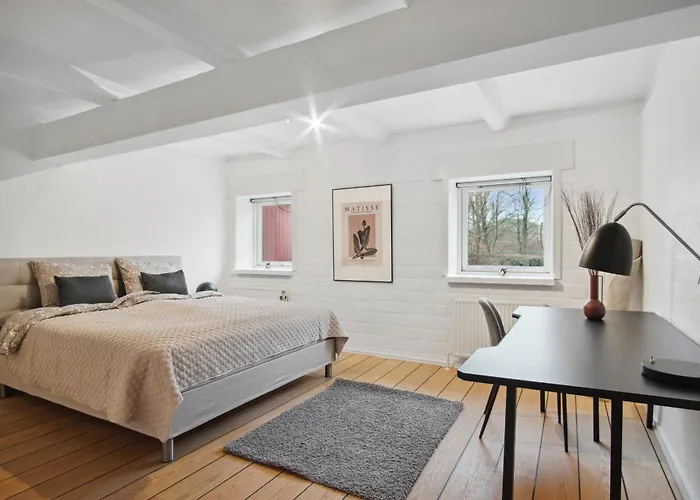 Come - Stilfuld Elegance For 4 Med Pejs *